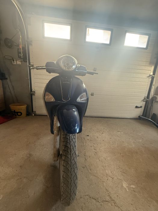 scuter piaggio 125 liberty