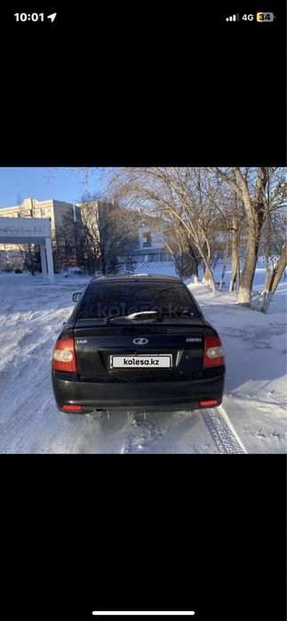 Приора хэтчбек 12год