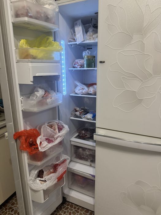 Холодильник 690л side by side, с зоной быстрого доступа LG