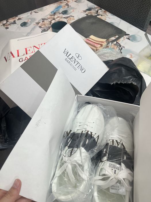 Кроссовки Valentino