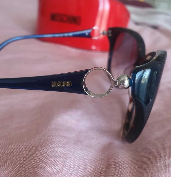 Superbi Ochelari de Soare Moschino cat eye