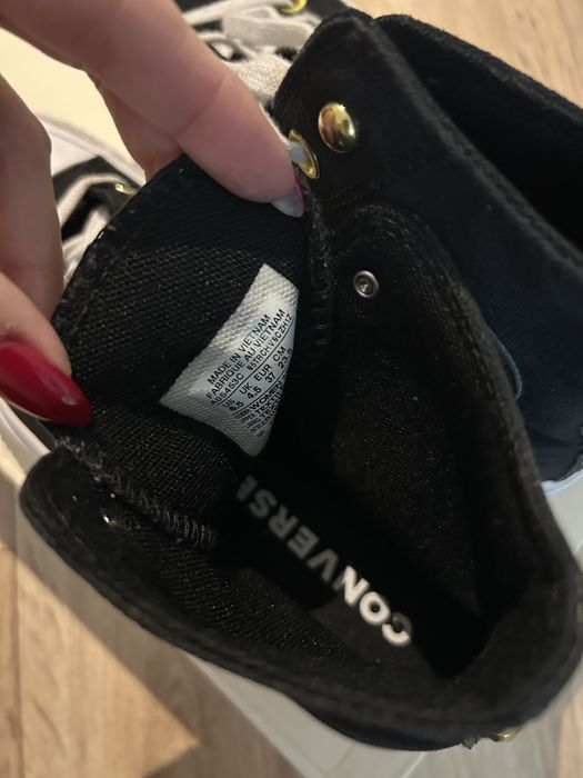 Нови Converse на платформа