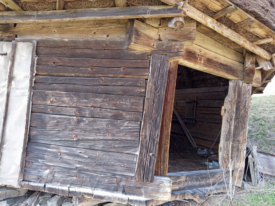 Vind construcție din lemn