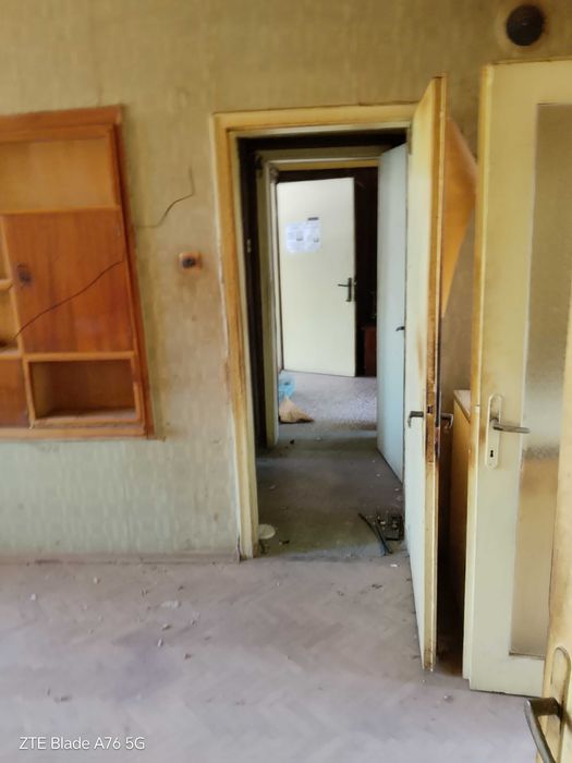 1299-Продава се тристаен разширен апартамент в кв. "Възраждане"
