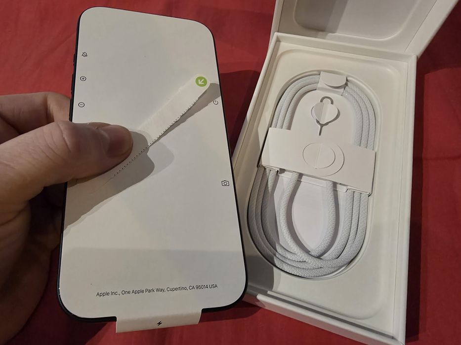 -Iphone 17Pro, Nou, 256Gb, 8Ram, 0 cicluri incarcare, neactivat, nefol