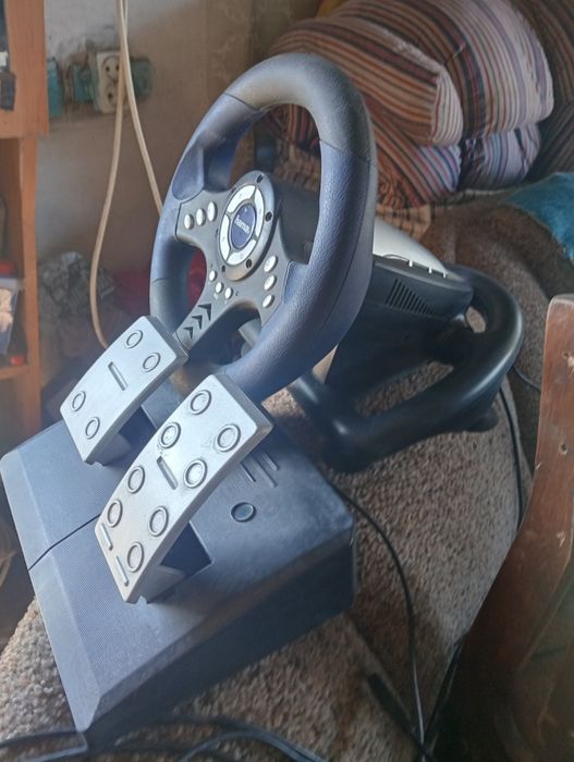 Продам руль игравой хорошом состояние