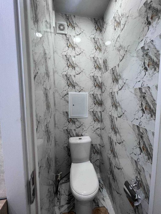 продам квартиру метро мирза улугбек 2/2/4 57000