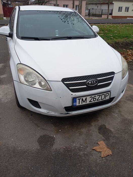 Vind urgent kia ceed 2008 1.4  benzina