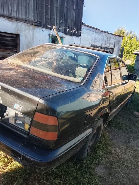 Продам срочно bmw
