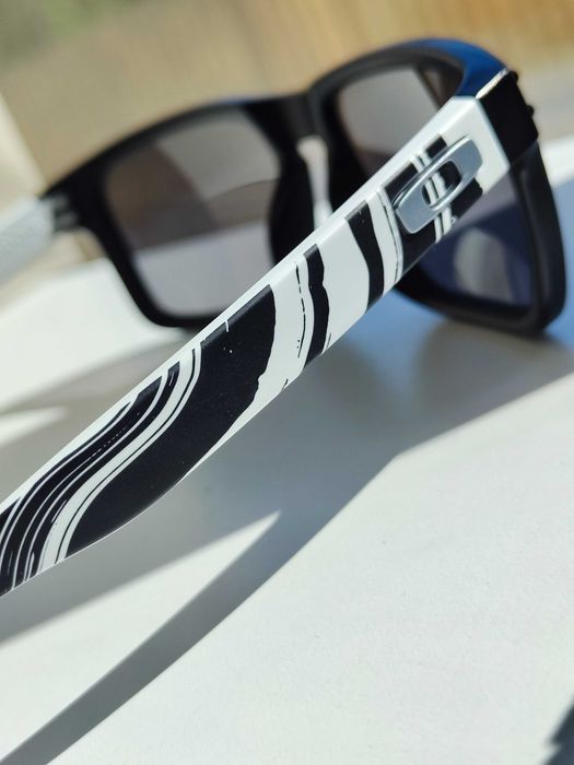 Ochelari de soare Oakley Holbrook Custom Matte Black Anodized Red  Prizm Black OO9102