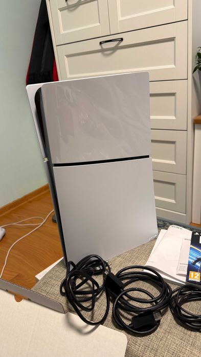 Playstation 5 Slim Digital 1 TB + Playstation Portal