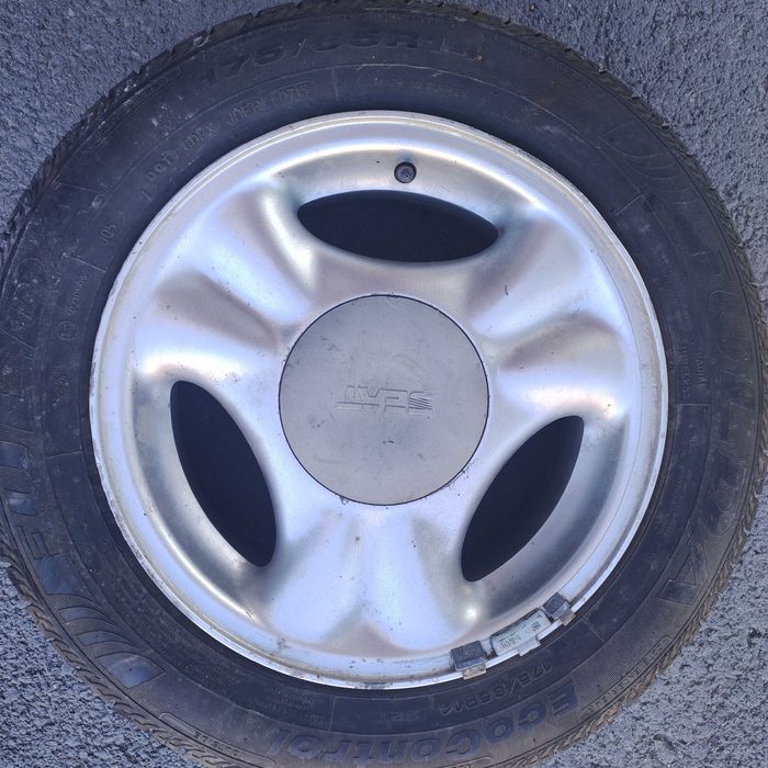 Оригинални алуминиеви джанти 14 цола; 4х100; ЕТ 38 за "Сеат"