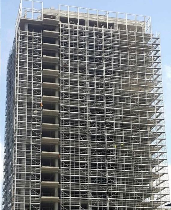 Продавам високо качествено европейко сертифицирано леко фасадно скеле