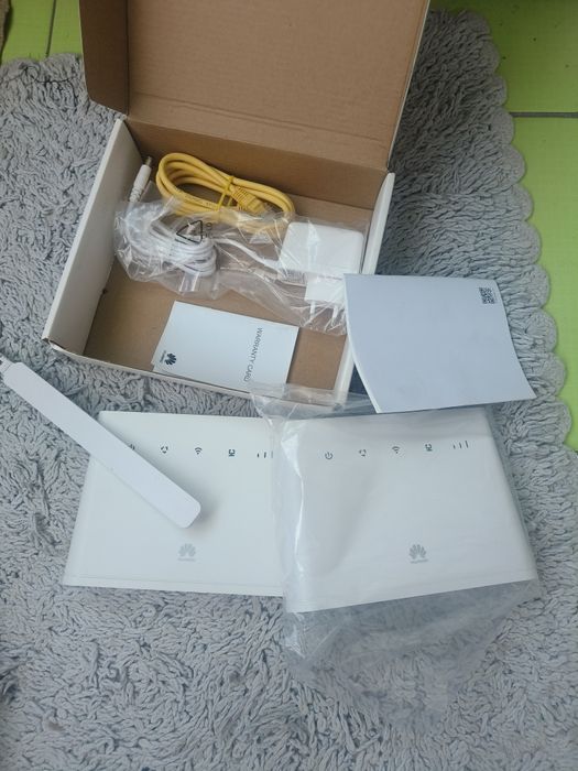 Router  cartelă SIM huawei  cu antena
