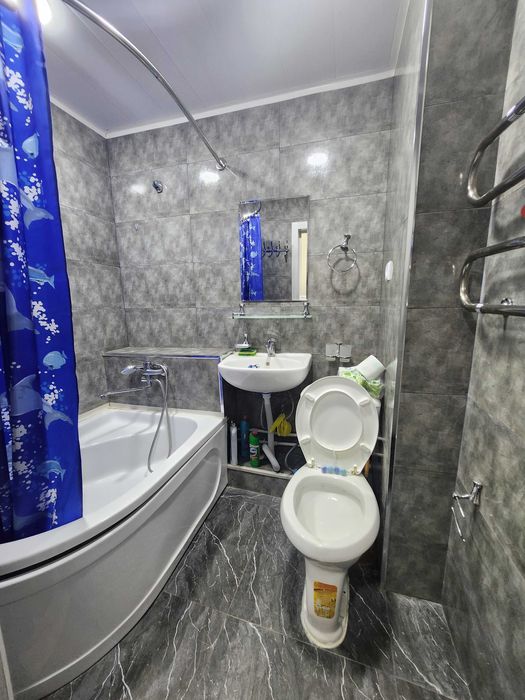 Сдаю 2-ух комнатную квартиру посуточно (СВОЯ)