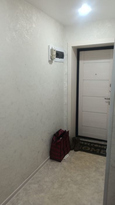 Сдам 2кв Достык молл ,центр 150 тыс+ ком