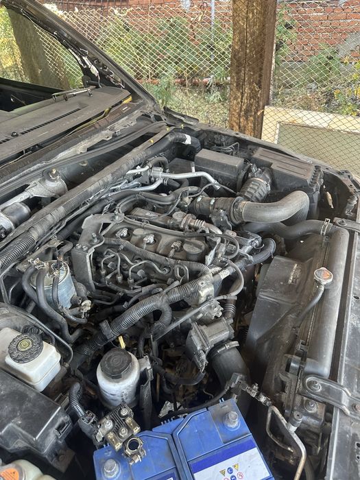 Двигател нисан навара 2,5 190кс 2012г nissan navara D40