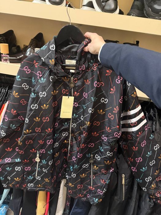 Продовам ветровки (якета)