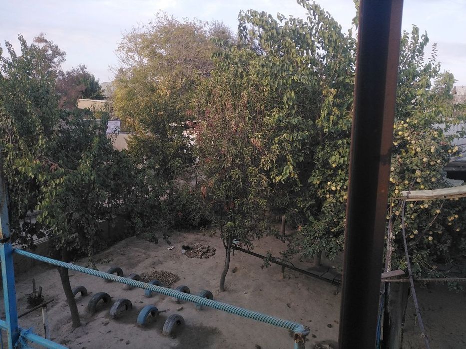 Uy sotiladi 13 sotix 6 ta xona