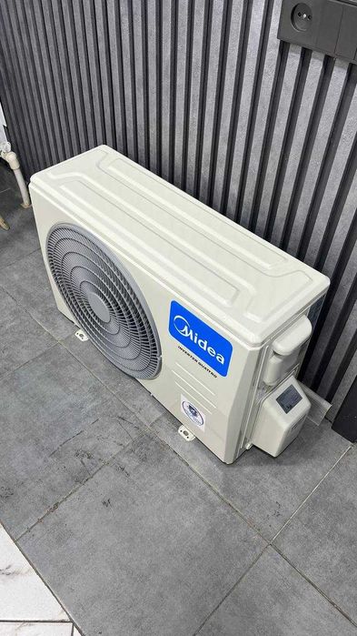 Колонный кондиционер Midea - 24,000 Btu / Инвертор / 2026 год