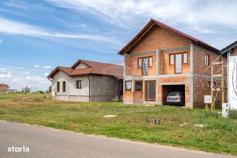 Casă nouă de vânzare cu 5 camere, 225mp, întabulată, Fântânele, Arad