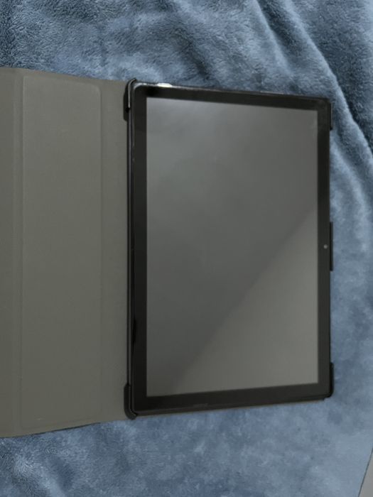 Продам планшет новый