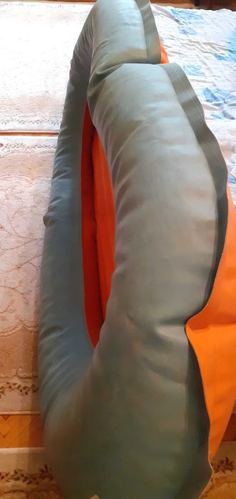 Vand rucsaci copii, saltele si colaci pentru inot