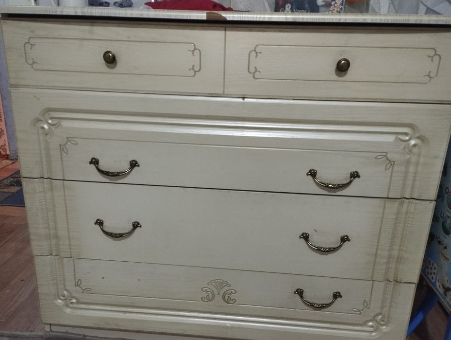 Спальный гарнитур