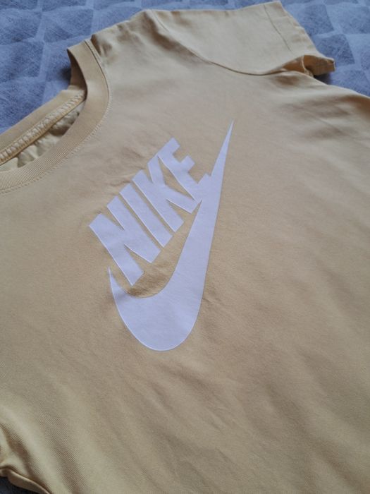 Намалени цени тениски Guess,Nike,Junona,Adidas