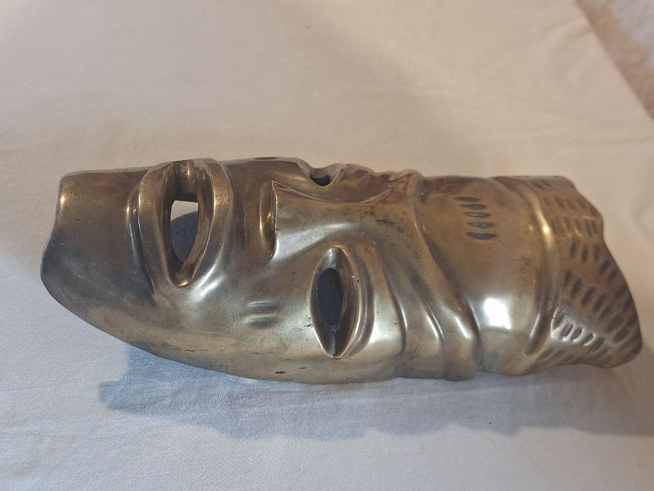 Големи тежки бронзови маски Тайланд