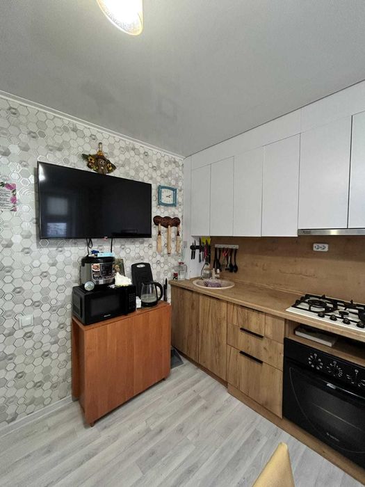 Продам 2 комнатную квартиру