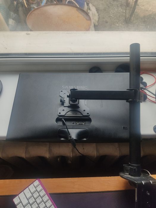 продам два монитора