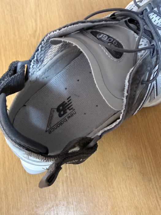 New Balance 9060 26 cm