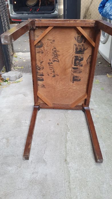 Mese vechi de colectie