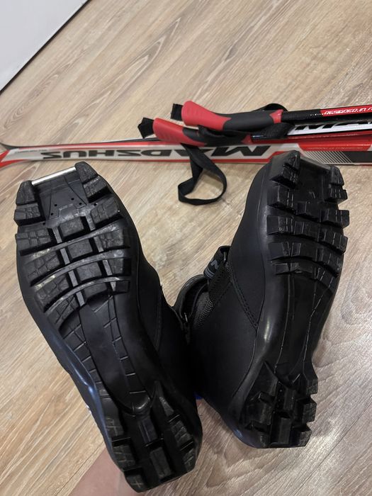 Комплект лыжный 35р