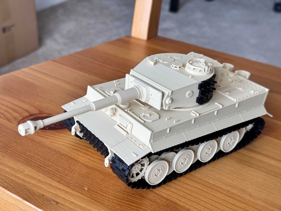 Модель тяжёлого танка Tiger I. Масштаб 1:35
