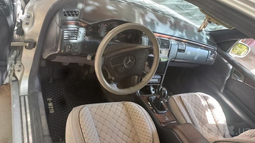 Mersedes bens w 210