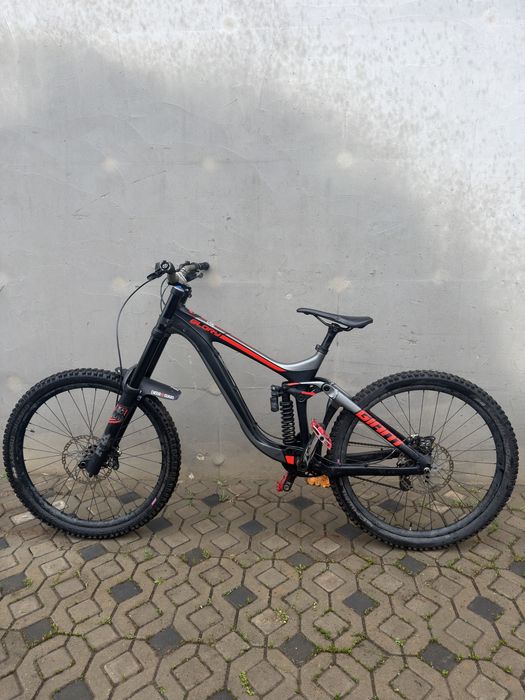 Bicicletă Downhill Giant Glory Advanced 1, L, echipare FOX