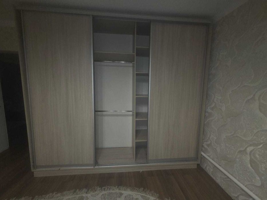 срочно шкаф продам купе
