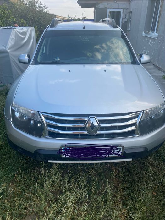 Легковая машина Рено Дастер