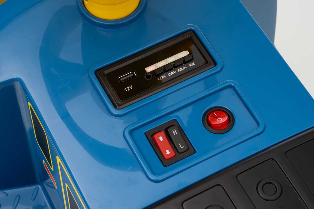 Trenulet electric CHUGGINGTON cu 2 vagoane, pt. 4 copii, 4x45W 12V