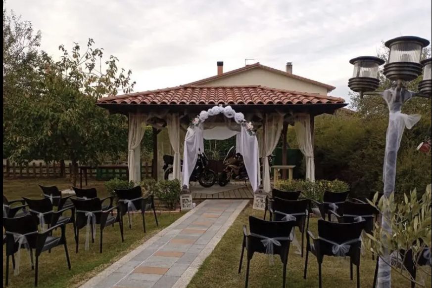 Сватбени арки под наем