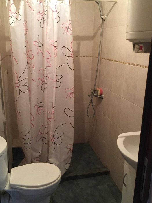 Дава се под наем Тристаен апартамент в Бургас, Възраждане - 72 кв.м за 250 € - Снимка #2