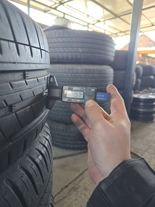 4 Броя 215/45/18 Michelin 2x7,5mm 2x6,5mm