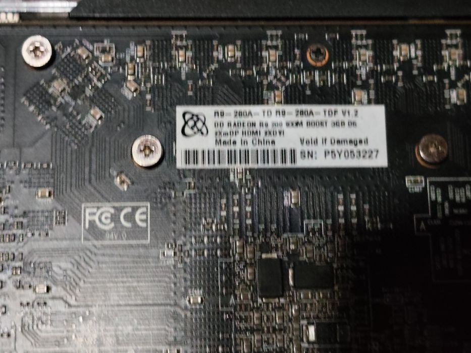 Placa video xfx r9 280a semi funcțională