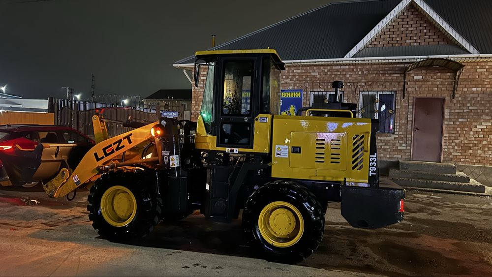 Погрузчик Фронтальный погрузчик