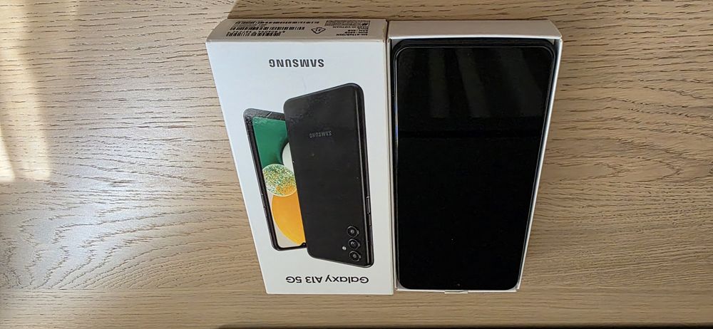 Samsung Galaxy A13 5G – много запазен + бонус кейс