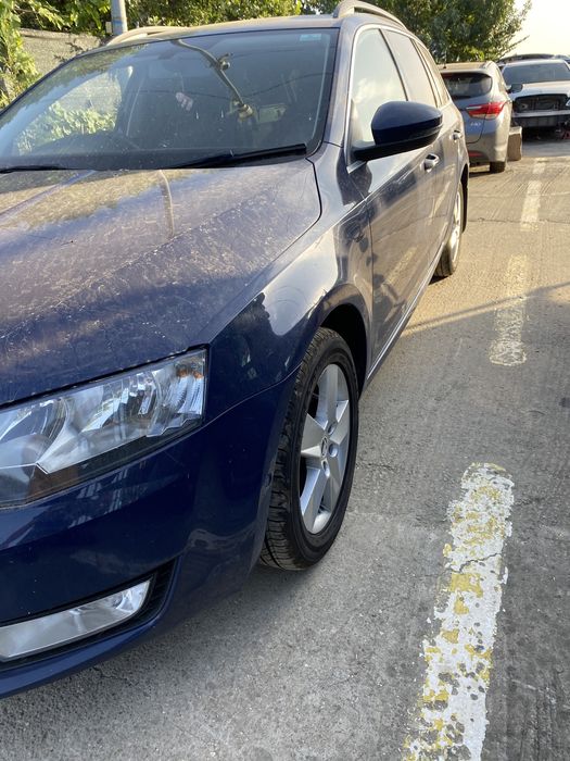 Bară față completă cu 6 senzori parcare  Skoda Octavia 3