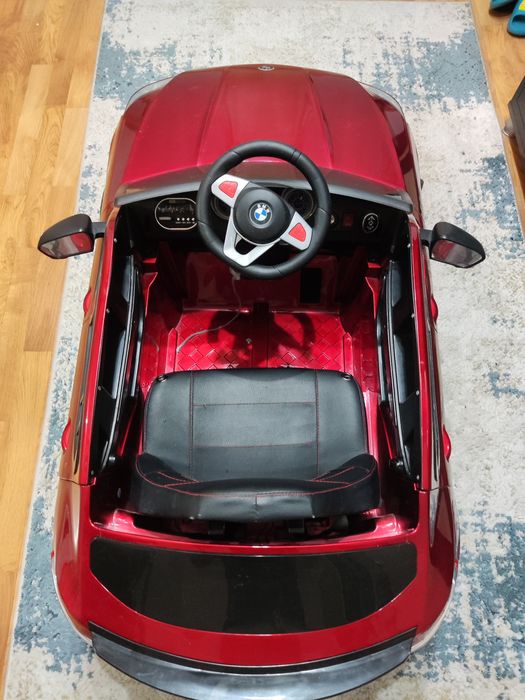 Детский автомобиль