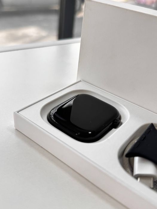 Apple Watch Series 10 • 46mm Black (NEW)